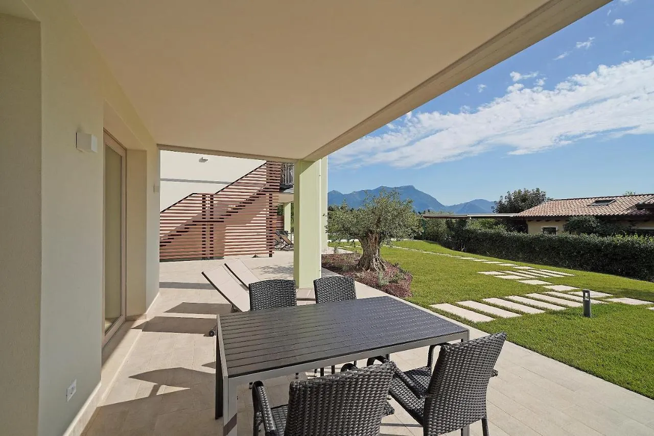Gardaliva 1 Villa Manerba del Garda